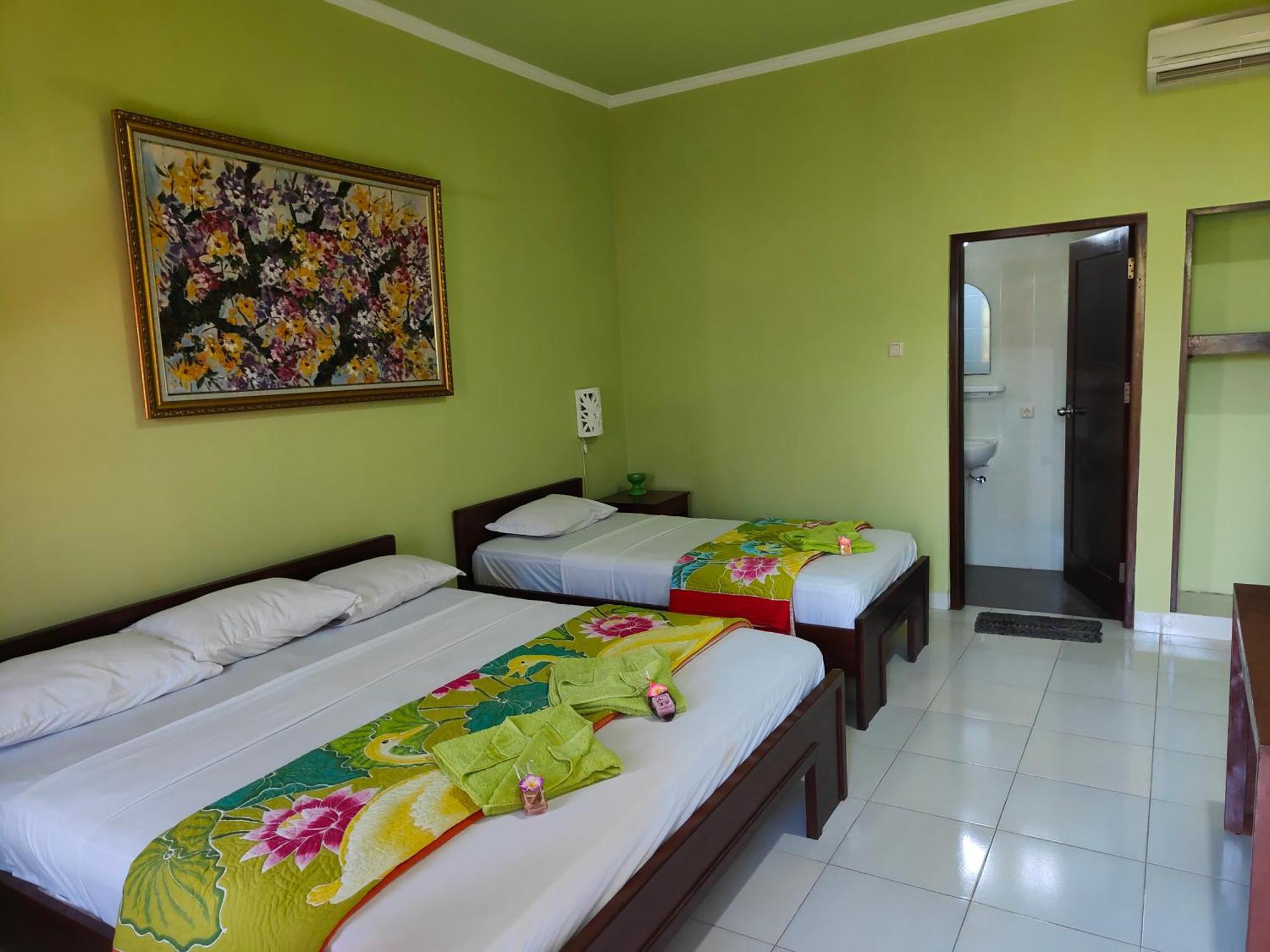 Berlian Inn Kuta Beach מראה חיצוני תמונה