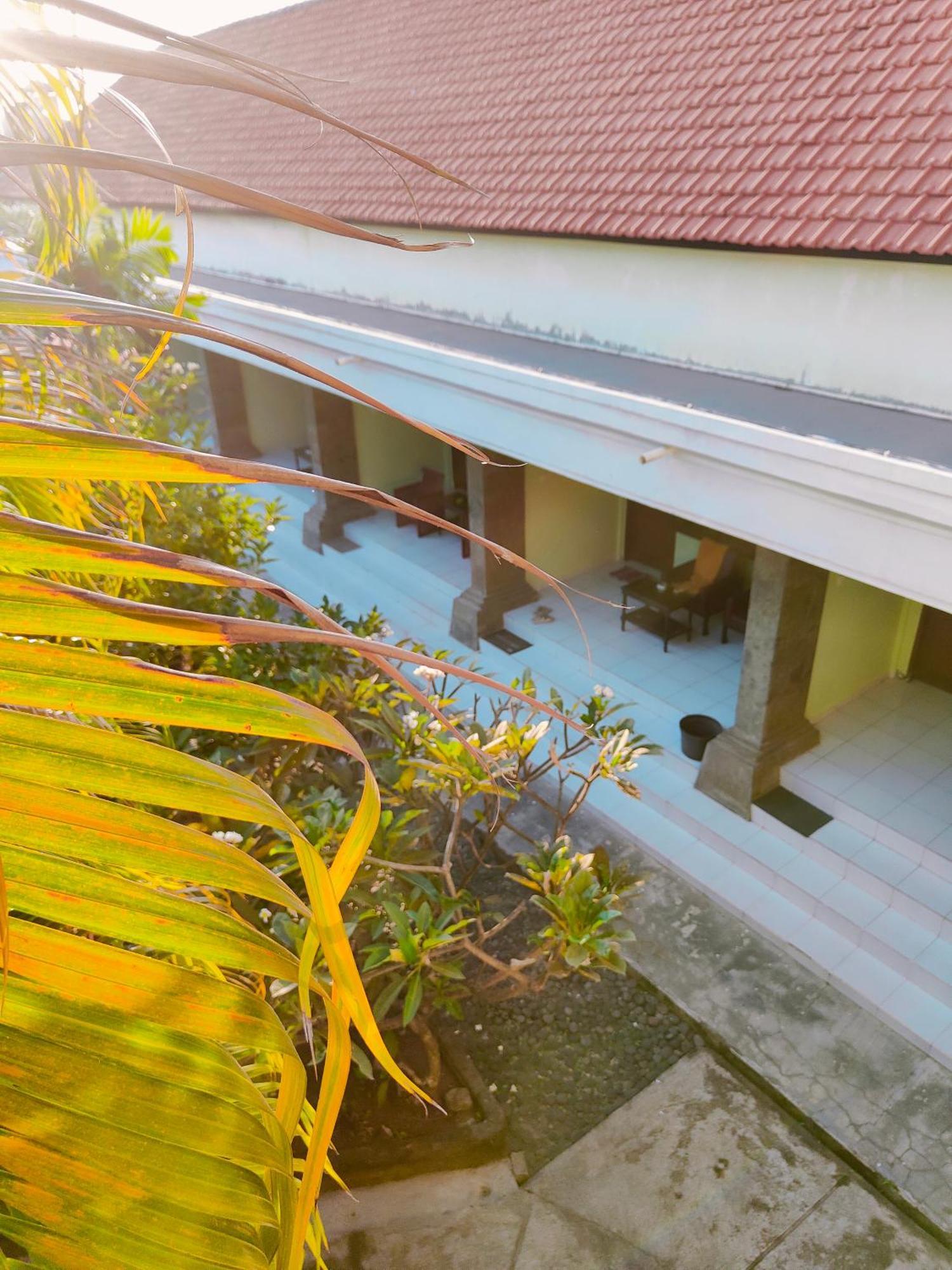 Berlian Inn Kuta Beach מראה חיצוני תמונה