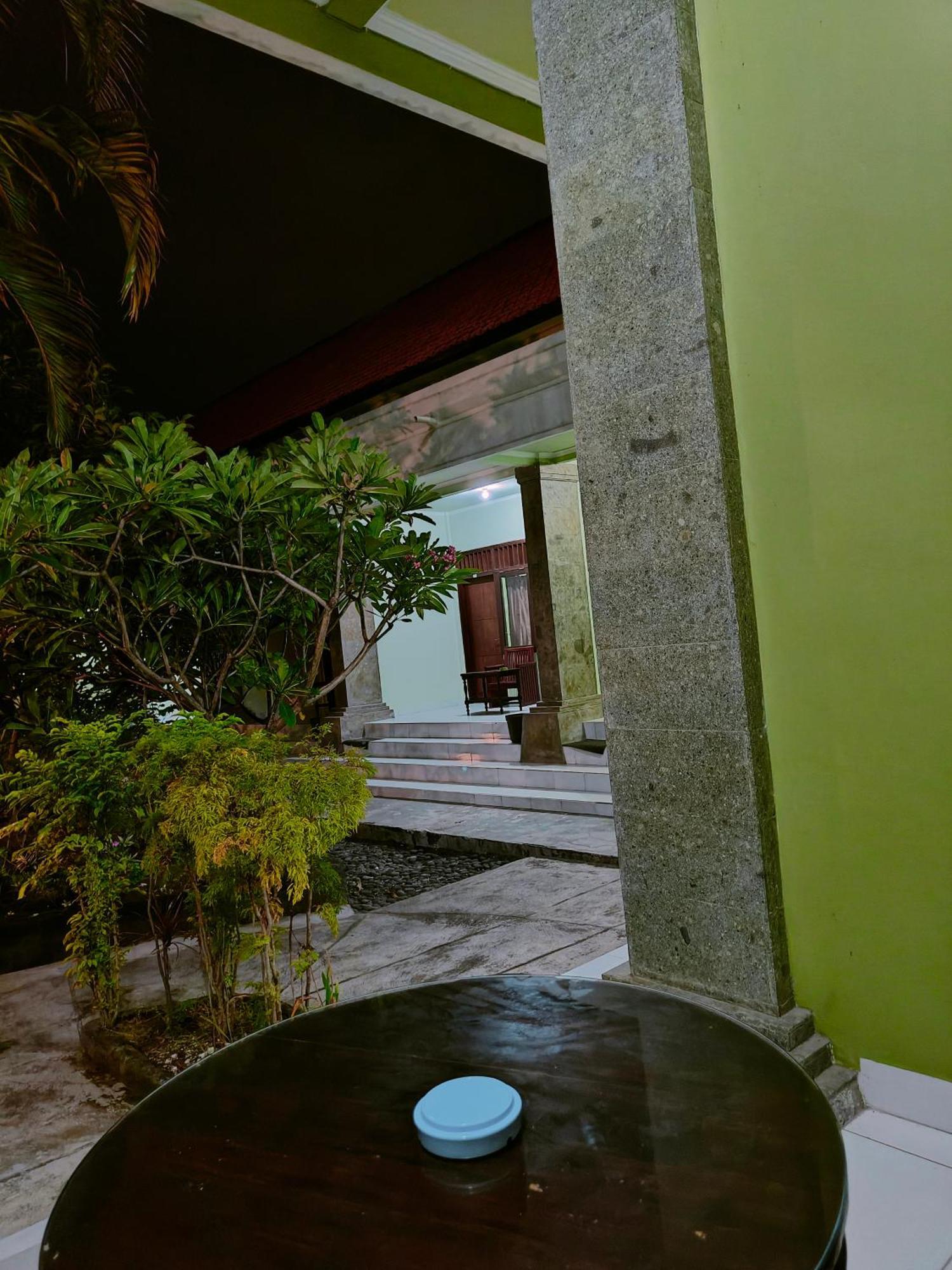 Berlian Inn Kuta Beach מראה חיצוני תמונה