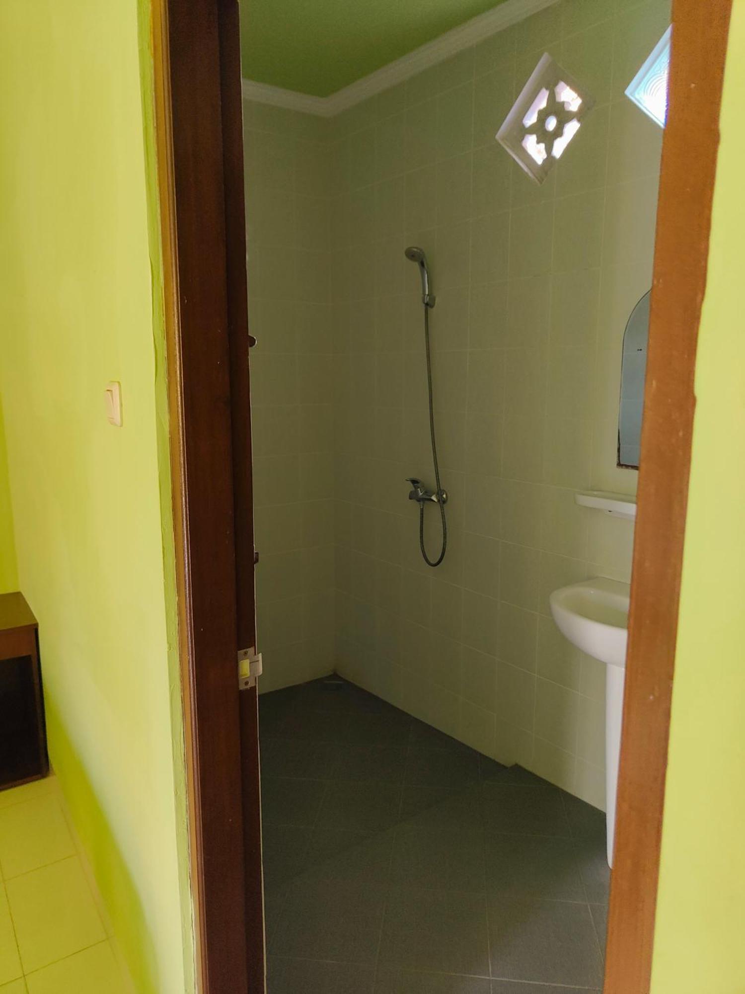 Berlian Inn Kuta Beach מראה חיצוני תמונה