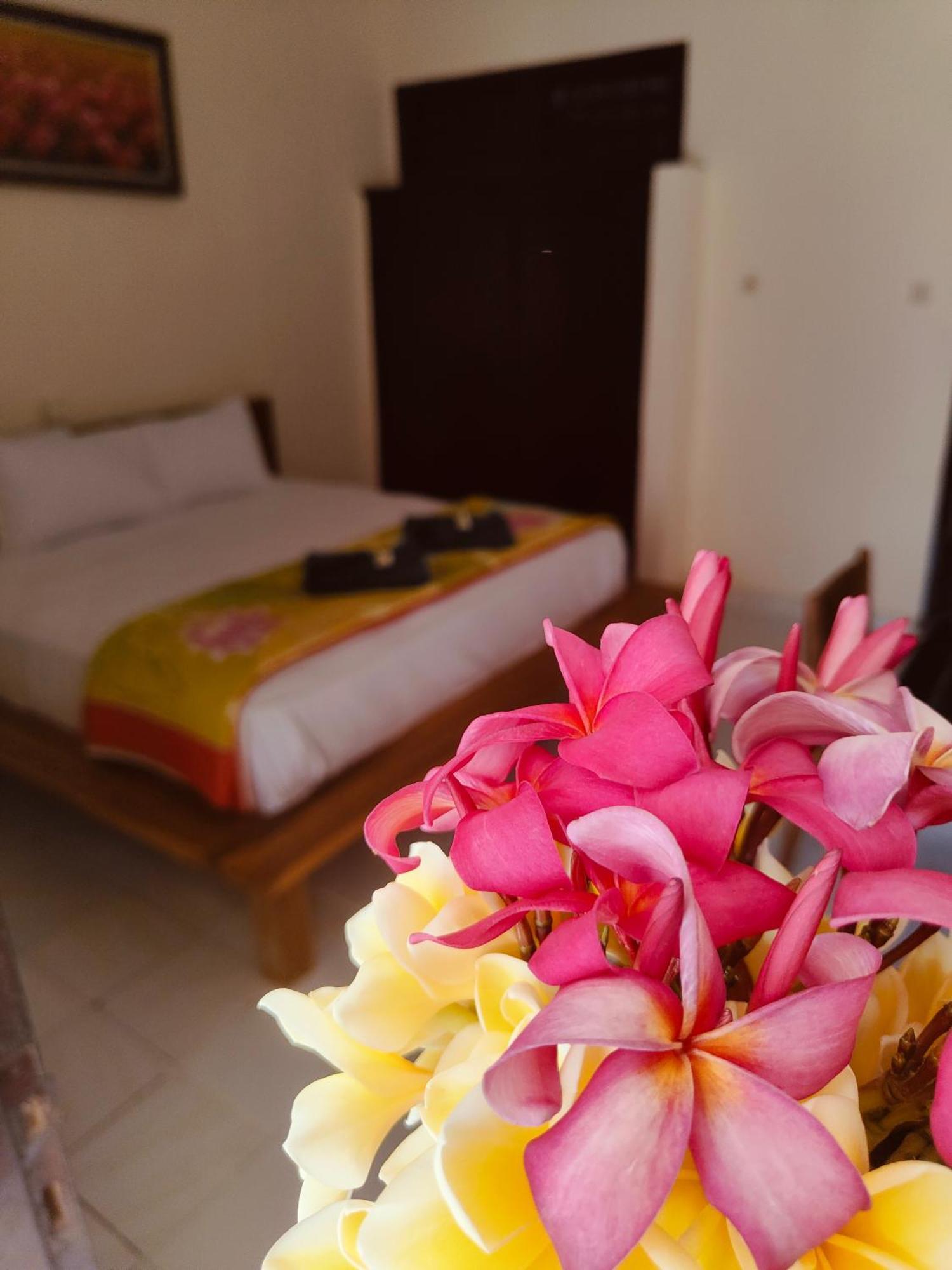 Berlian Inn Kuta Beach מראה חיצוני תמונה