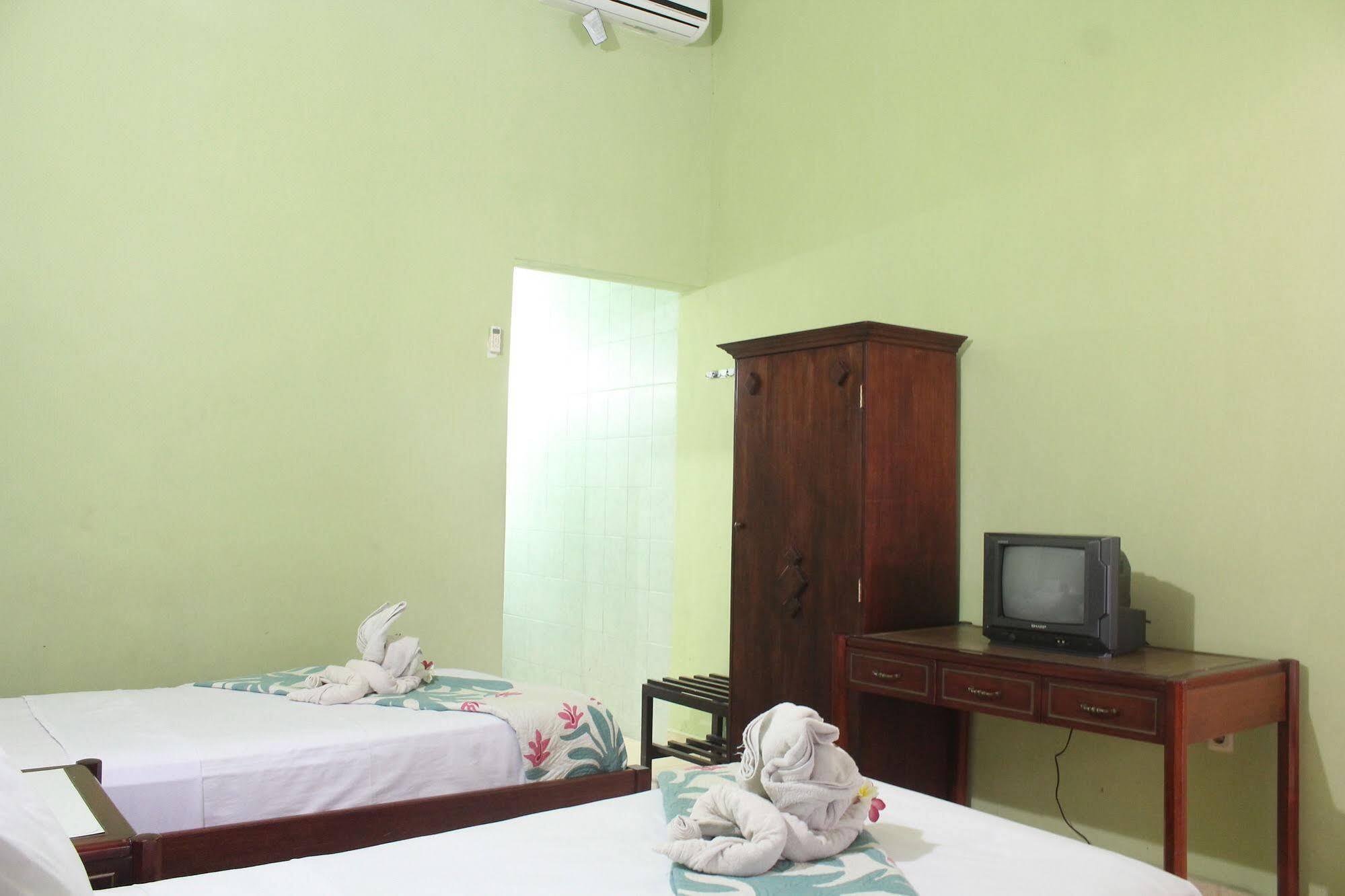 Berlian Inn Kuta Beach מראה חיצוני תמונה
